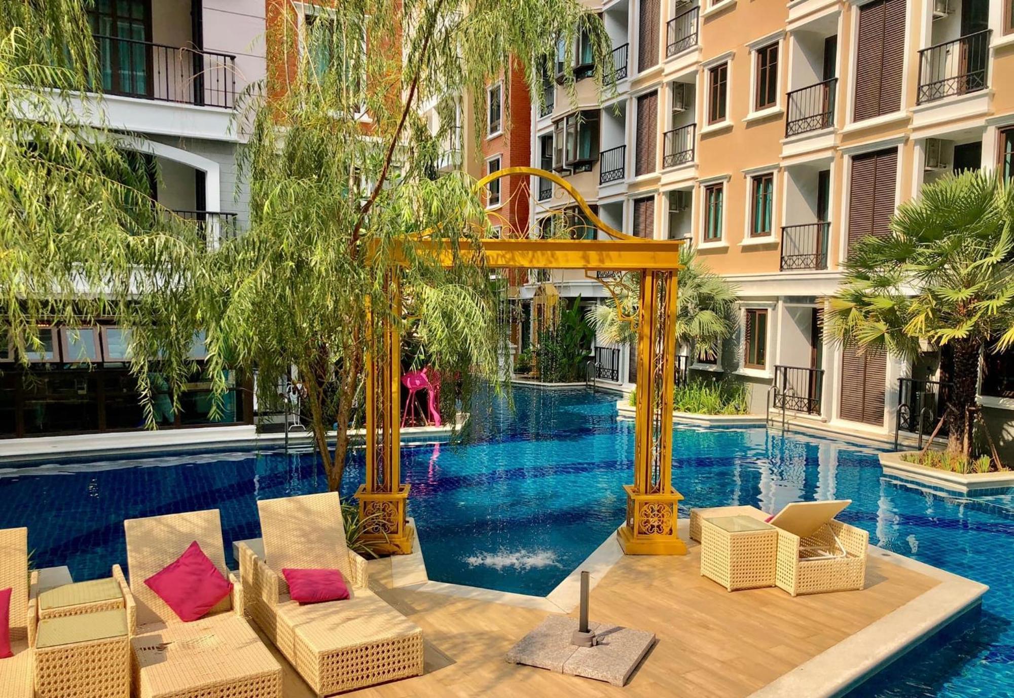 Espana Resort Jomtien Beach Pattaya Buitenkant foto