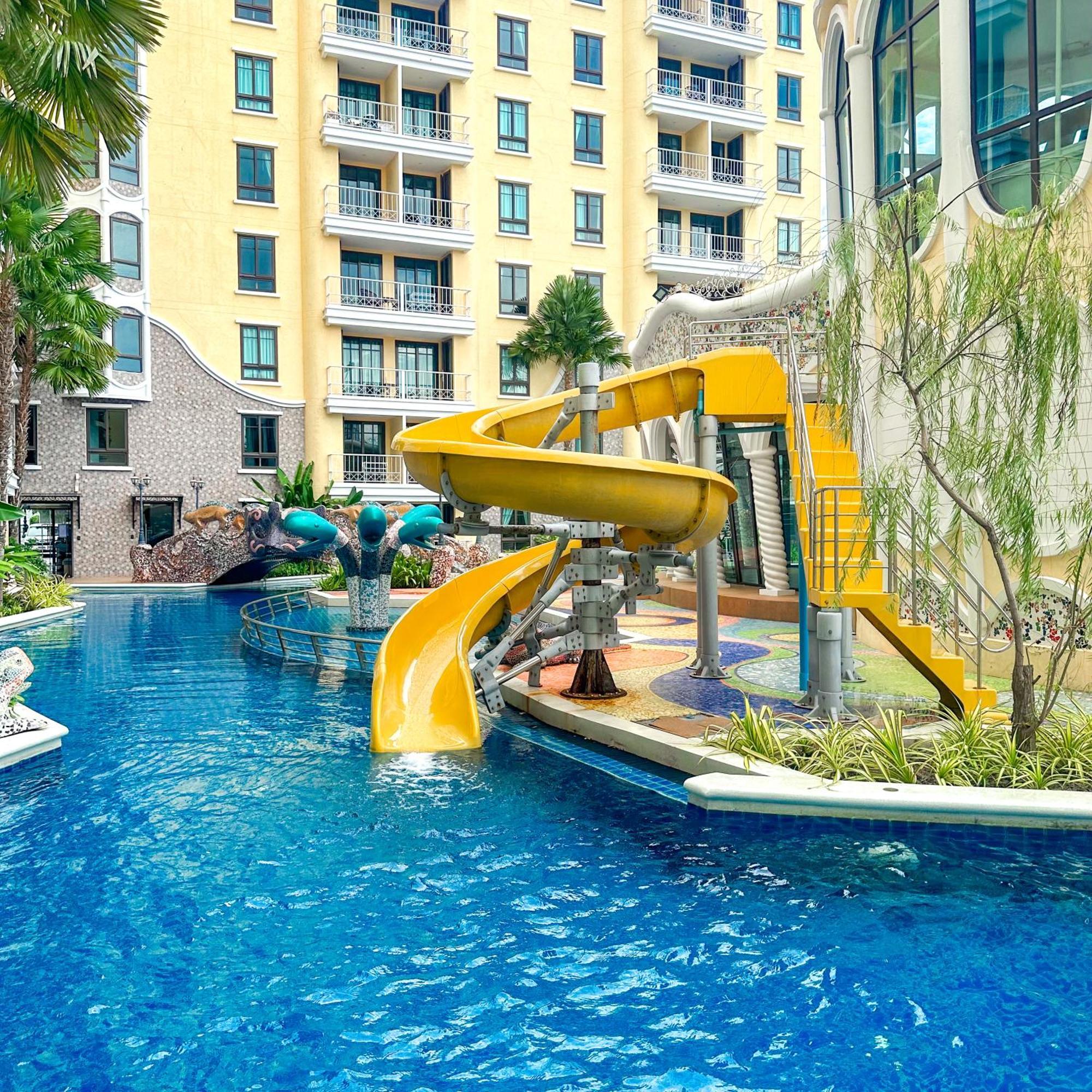 Espana Resort Jomtien Beach Pattaya Buitenkant foto