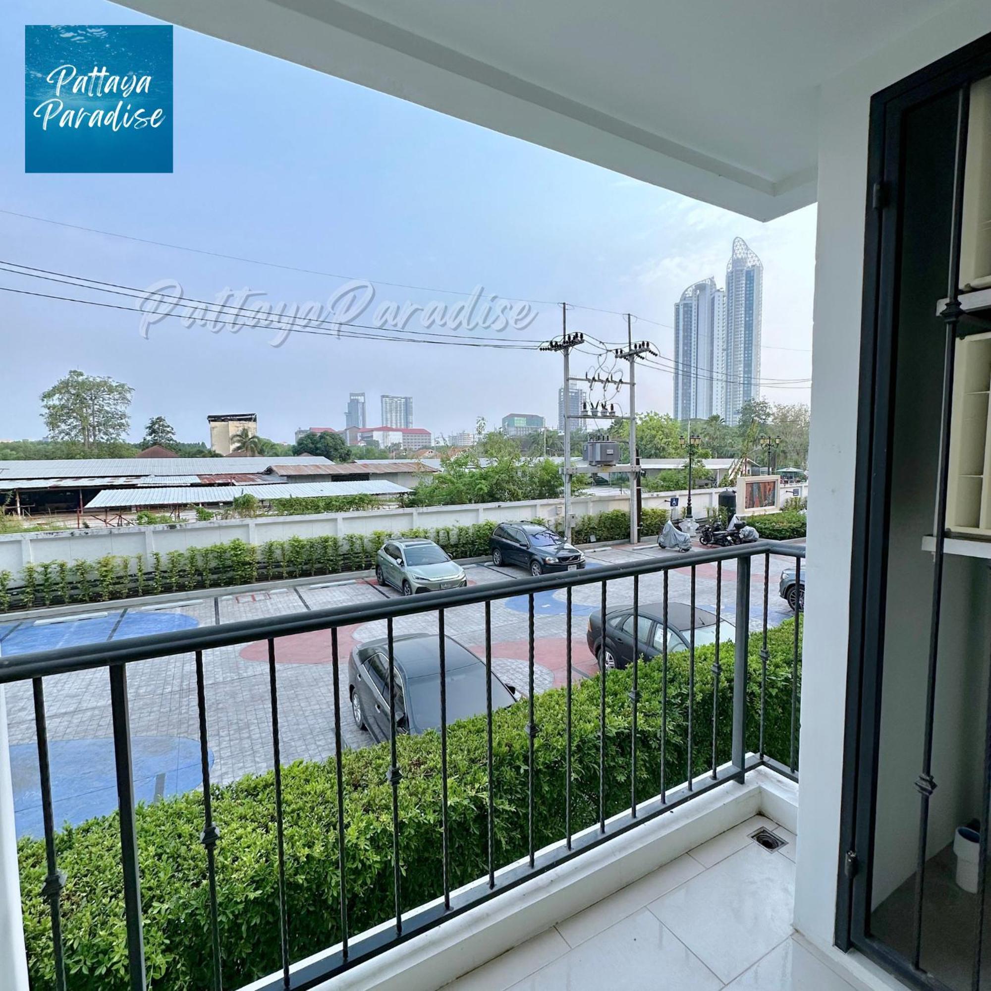 Espana Resort Jomtien Beach Pattaya Buitenkant foto